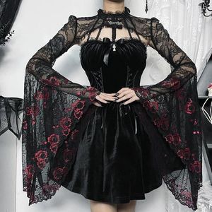 Kvinnors jackor svart rött blommönster se genom spets flare ärmar korta mörka gotiska kläder kvinnor viktoriansk jacka vintage steampunk
