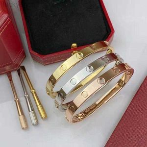 Bracciale a vite d'amore Braccialetti di design Gioielli di lusso Bracciale da donna Classico lega di acciaio Ca placcato oro Colori artigianali Oro / argento / rosa Non tramonterà mai e la scatola