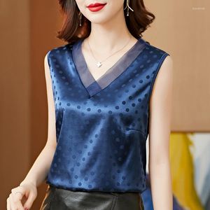 Kvinnors blusar 2023 Summer Polka Dot Silk Women Satin Tops Woman Shirts Brodery Sleöneless Ladies Top V-Neck Lace Ol Clothing