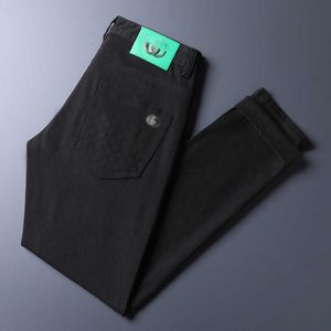 Män jeans designer mode märke sommar ny svartvit mångsidig avslappnad ungdom broderi smala fit byxor 2gzh