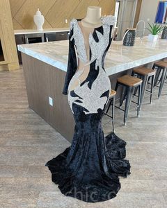 2023 april Aso Ebi Black Mermaid Prom Dress Beaded Crystals Velvet Evening Formal Party Second Reception födelsedagsengagemang klänningar klänningar mantel de soiree zj377