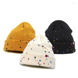 BERETS WHOLESALE CASTING AllOver Color Dots印刷されたスプラッタペイント男性と女性冬の帽子編みカフビーニー