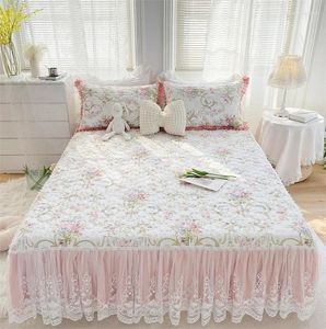 Set di biancheria da letto in cotone stile principessa coreana Set fiori modello copripiumino volant in pizzo trapuntato gonna letto copriletto federe