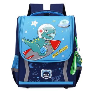 Skolväskor Söta dinosauriebarn Primärskola ryggsäck 1 klass SAC A DOS Pack Boys Cartoon School Bags For Kids Satchels Mochila Hombre 230408