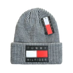 Yeni Moda Beanie Erkek Kadın Tasarımcı Şapkalar En Kalite Klasik Örgü Kafatası Kapı Nakış Rozeti Açık Spor Yün Şapkası Kadınlar Günlük Beanies H-4