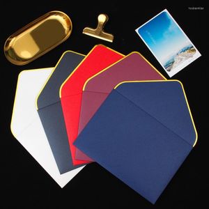 ギフトラップ50pcs/lot gilding 23x16cm封筒真珠のセントペーパービジネス用品文房具ポストカード結婚式の招待のための大きな封筒