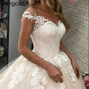 Abiti da festa Abito da sposa bianco Customizab Color Bridal Tul Deep V Neck Sevess Backss Abito da sposa in pizzo ricamato 0408H23