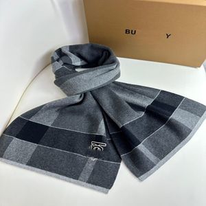 Designer Scarves 2023 Cashmere Winter Warmth Luxury Scarf Men High End Designer Classic Check Plaid Shawl Neckerchiefs