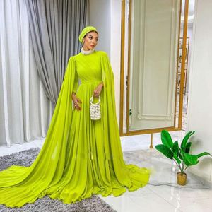 Vintage Muslim Evening Dresses Jewel Neck Cap Sleeve Formal Gown with Hijab Pleat Chiffon Arabic Dubai Evening Wear