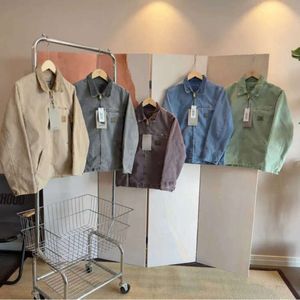 2023 Erkek Ceketler İş Kıyafetleri Moda Markası Carhart Tuval Yıkanabilir Balmumu Boyalı Detroit Ceket Amerikan Tarzı İş Giyim Etiket Ess