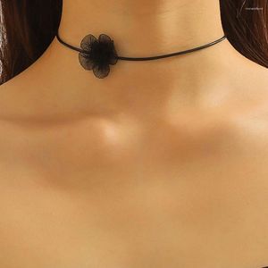 Choker vintage svart vit blomma för kvinnor hals smycken gotisk kort klavikelkedja halsband fest present chocker krage