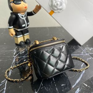 Designer kosmetisk väska lyx crossbody väska handväska äkta läderkedja väska 11 cm läppstift fodral toppnivå replikation axelväskor kvällväska med låda ch090