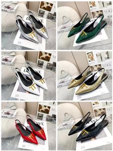 Lyxdesigner tofflor kvinnors sandaler strandbrun läder sandaler orange låda och damm kvinnors sandaler 35-42