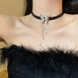 Choker PunkEgirl Y2Kジュエリーブラックレザークリスタルタッセルメタルメタルバタフライネックレス