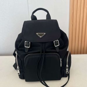 Umhängetaschen Rucksack Stil Designer Reiserucksack Student Schultaschen Seilschnalle für Seesack 4 Farben HYT1108