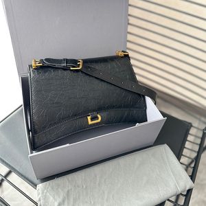 Lüks omuz çantaları kadın moda zinciri crossbody çanta tasarımcısı kadın çanta yüksek kapasiteli deri büyük boy çantalar 10a kalite 43cm