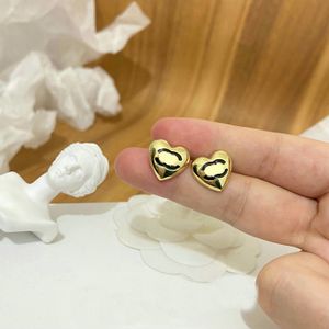 Studdesigner Brand Gold Letter Plated Earrings Women Crystal Heart Loves Earring Party Holidais Gift