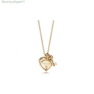 Necklaces Tiffa T-home 925 Sterling Silver Heart Key Gold Plated Diamond Necklace Popular Love Pendant Collar Chain