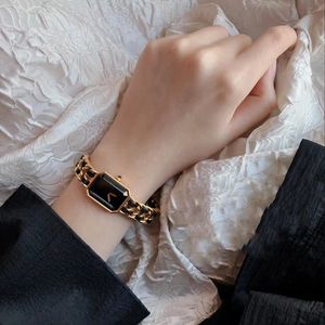 Orologio al quarzo di moda classica di design di lusso, orologio da donna quadrato in oro nero, misura 16 mm. Nuova coppia di orologi con funzione impermeabile