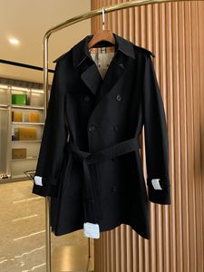 Trench Coats Masculino O clássico trench coat masculino! Moda Inglaterra cor curta cinto duplo jaqueta cáqui masculina S-XXL Burbs