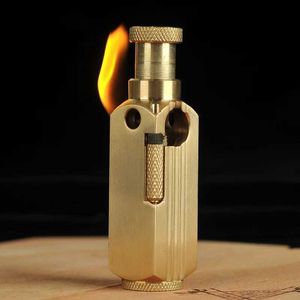 Lighters CNC Vintage Handmade Brass Trench Kerosene Lighter Oil Gasoline Briquet 3 Sides Fire Ignition Smoking Tool 7.2*2.1cm