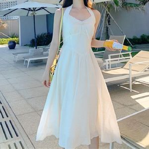 Abiti casual 2023 Abito da spiaggia senza schienale con scollo a V da donna da sera bianco da sera estivo da donna Elegante fata midi in stile coreano