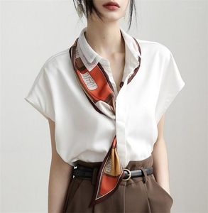Kadın bluzları Yaz Beyaz İpek Eşarp Gömlek Vintage Chiffon Fashion Sıradan Kadın Tasarım Sensyon Azınlık Kısa Sseeve Mizaç