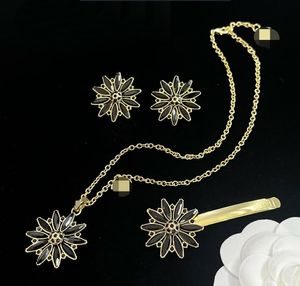 NEW Fashion Flower Chrysanthemum Necklace Earring Hairpin Sets Banshee Medusa Head Brass Ladies Designer Jewelry gifts HMS17 --001