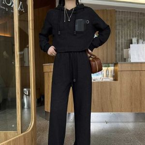 Fatos de treino feminino designer 2023 coleção outono nova camisola curta com capuz com cintura elástica perna reta conjunto fmu4