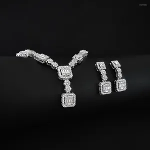 Orecchini della collana Set 2023 Arrivo Design unico Colore argento e per le donne Regalo di Natale Gioielli all'ingrosso E025-X025