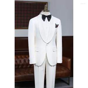 Abiti da uomo Luxury White For Men Dritto Monopetto Scialle Risvolto Elegante Set completo One Button 2 pezzi Giacca Pantaloni Tailor Made