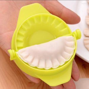 Bakningsverktyg Dumpling Mold Diy Plastic Practical Maker Machine Kök Ravioli Press Gadget Accessories