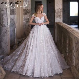 Party Dresses Ashy Carol Ball Gown Wedding Dress 2023 Delicate Pärled Scoop Lace Appliques Bride Princess Backss Chapel Train Bridal Gown 0408H23