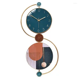 Wall Clocks High End Metal Gilded Living Room Home Decoration Modern Clock Fashion Technology Simple Nordic Digital