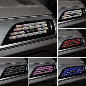 Novo diamante carro ar condicionado tomada tiras decorativas universal u forma clipe strass grade adesivo acessórios interiores automóveis