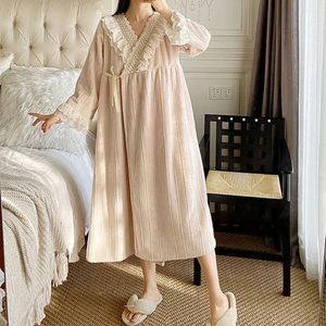 Women's Sleepwear Autumn Winter Thicken Long Flannel Warm Princess Style Nightdress Sweet Hanfu Loose Coral Velvet Women Nightgown S XL