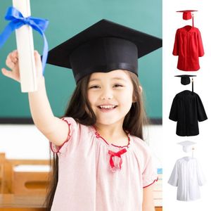 Abiti da battesimo 1 Set Abito da laurea Cerniera allentata con cappello Nappa Abito accademico per bambini Studente Scuola materna Diploma di scuola elementare 230408