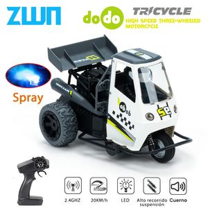 ElectricRC Car ZWN S915 Tre hjul RC -bil med ljus Spray 2.4G Fjärrkontroll Electric High Speed ​​Emulation Motorcyklar Toys For Kids 231109