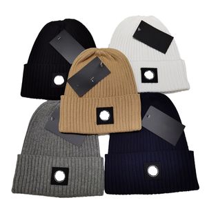 2024 Fashion Designer Hat Beanie Cappelli invernali da uomo e da donna Berretti da esterno Bonnet Man Head Warm Cashmere lavorato a maglia con teschio