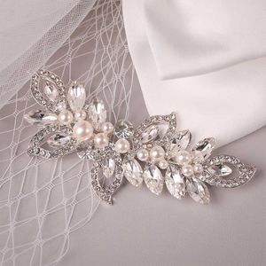 Gioielli per capelli da sposa Trendy Colore argento Matrimonio Perni per capelli da sposa Perle simulate Cristallo Accessori per capelli da donna Fermagli per capelli Copricapo P230408