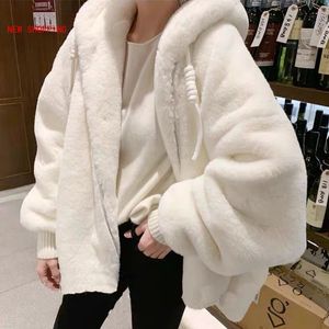 Women's Fur Faux Fur Faux Fur Imitation Fur Women Coat Hooded Short Casual Oversized Soft White Mink Coat Fake Rabbit Fur Coat Fashion Women 231109