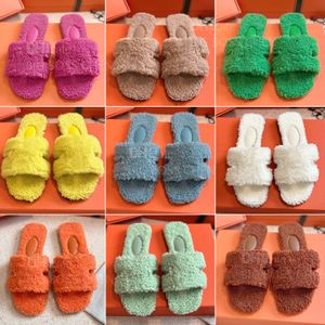 luxury Designer women's Luxury fur slippers slides womens Trendy shearling sandals flat bottom Fluffy Furry Sandals comfortable autumn and winter home shoes