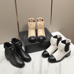 Women Boots Designer الكاحل الحذاء الشتاء دافئ تشيلسي بذور سميكة أحذية البذور البقر البقر من الجلد جوارب فارس دراجة نارية مع مربع