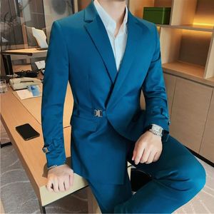 Męskie garnitury Blazers Kurtki Mężczyźni Mężczyźni Spring Wysokiej jakości garnitury biznesowe/mężczyzna Slim Fit Fashion Casual Office Dress Men 2-Place Casual Blazers S-4xl 231109