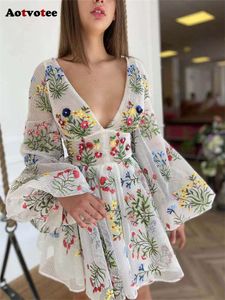 Mesh Embroidery for Women Fashion Elegant V Neck Slim Dress Sexy Lantern Sleeve Vintage Birthday Dresses