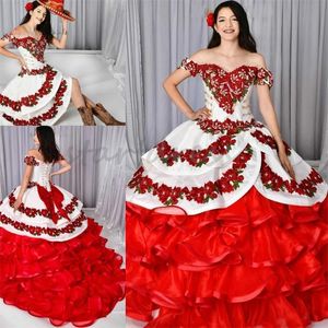 Charro mexikanska tema quinceanera klänningar med avtagbart tåg 2 i 1 kort vestido de debutante 15 anos off axel pärlor broderi blomma vestidos de xv anos