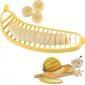 Plast Banana Slicer Fruktgrönsaker Cutter Sallad Maker Practical Chopper Cooking Tools Fruit Knife Kitchen Gadget Creative