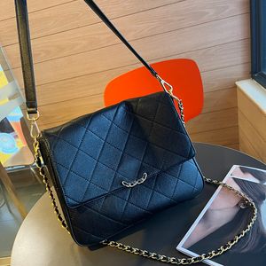 19 Series Stylish Womens Shoulder Bag 28cm Leather Diamond Plaid Black Gold Clamshell Luxury Handbag Double Chain Underarm Bag Crossbody Bag Airport Bags Shopping