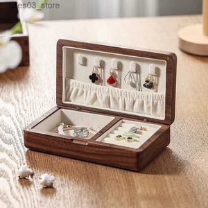 Jewelry Boxes Portable Flannelette Jewelry Storage Box High-end Luxurious Black Walnut Vintage Necklace Earrings Portable Travel Pure Wood NEW Q231109