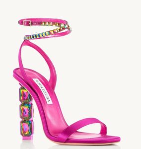 ماركة أزياء العلامة التجارية عالية الكعب نساء أحذية Aquazzuras Aura Plexi Sandal Straps أحذية سيدة حفل زفاف حزب رفيع مع صندوق